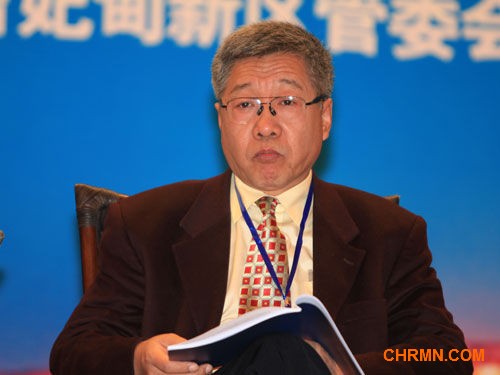 图为中国社科院世界社会保障中心主任郑秉文。（资料图）