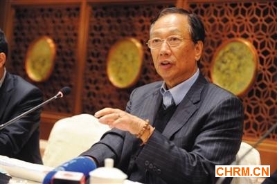 富士康母公司台湾员工全面加薪 大陆员工没份