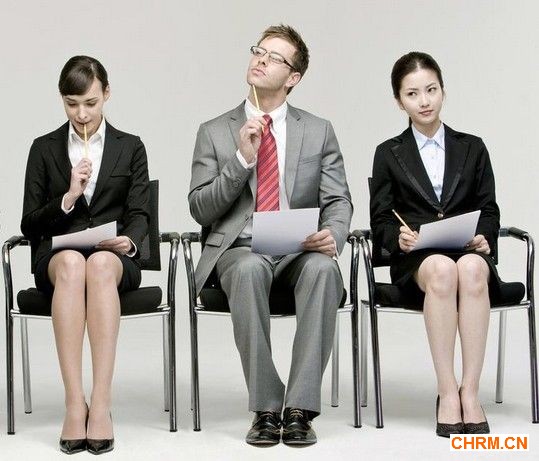 自我介绍都说不好 好工作当然轮不到你