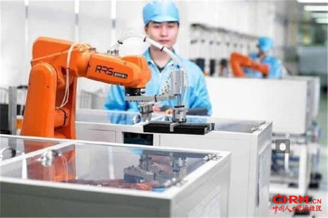 大学生去富士康会分配到流水线上工作吗？