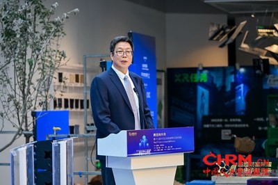 中央财经大学商学院教授周卫中博士对《报告》给予高度肯定