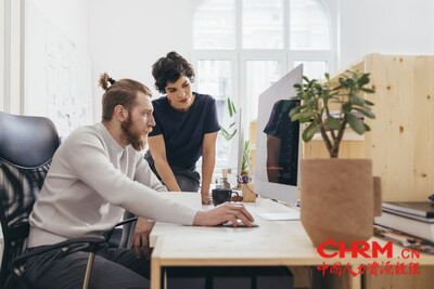 IBM 与英伟达™(NVIDIA®)合作推动企业就绪型人工智能的大规模应用 IBM 与英伟达™(NVIDIA®)合作推动企业就绪型人工智能的大规模应用