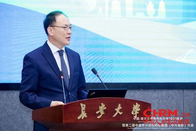 中国教育国际交流协会中外合作办学分会理事长、教育部国际合作与交流司原副司长方军致辞