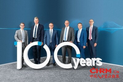 Festo 集团董事会成员 从左至右依次是：Sebastian Beck博士，Ansgar Kriwet博士，Jaroslav Patka博士，Thomas Böck，Frank Notz，Gerhard Borho