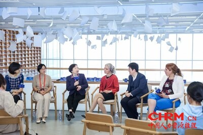 现场嘉宾分享科研路上的“关键时刻” 现场嘉宾分享科研路上的“关键时刻”