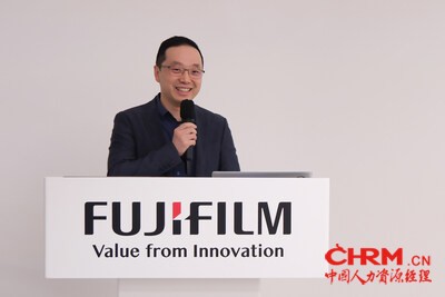 瑞金医院胸外科副主任医师韩丁培发表致辞