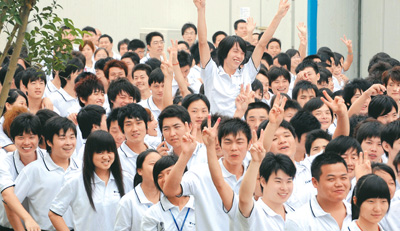 新生代农民工渐成为农村劳动力转移的主力军。